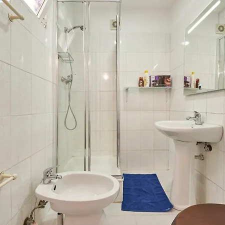 Chiado Duque Flat Affittacamere *